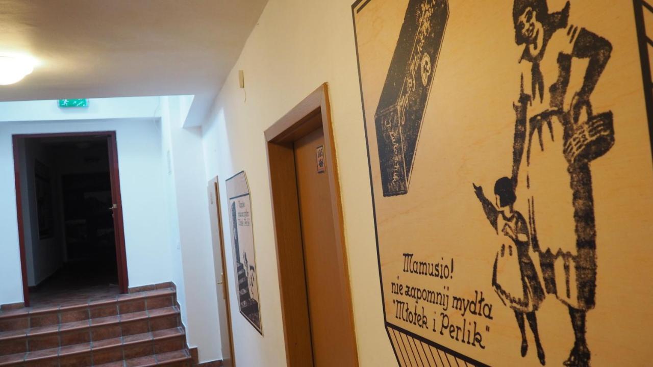 Hostel Mlotek I Perlik Tarnowskie Gory Bagian luar foto