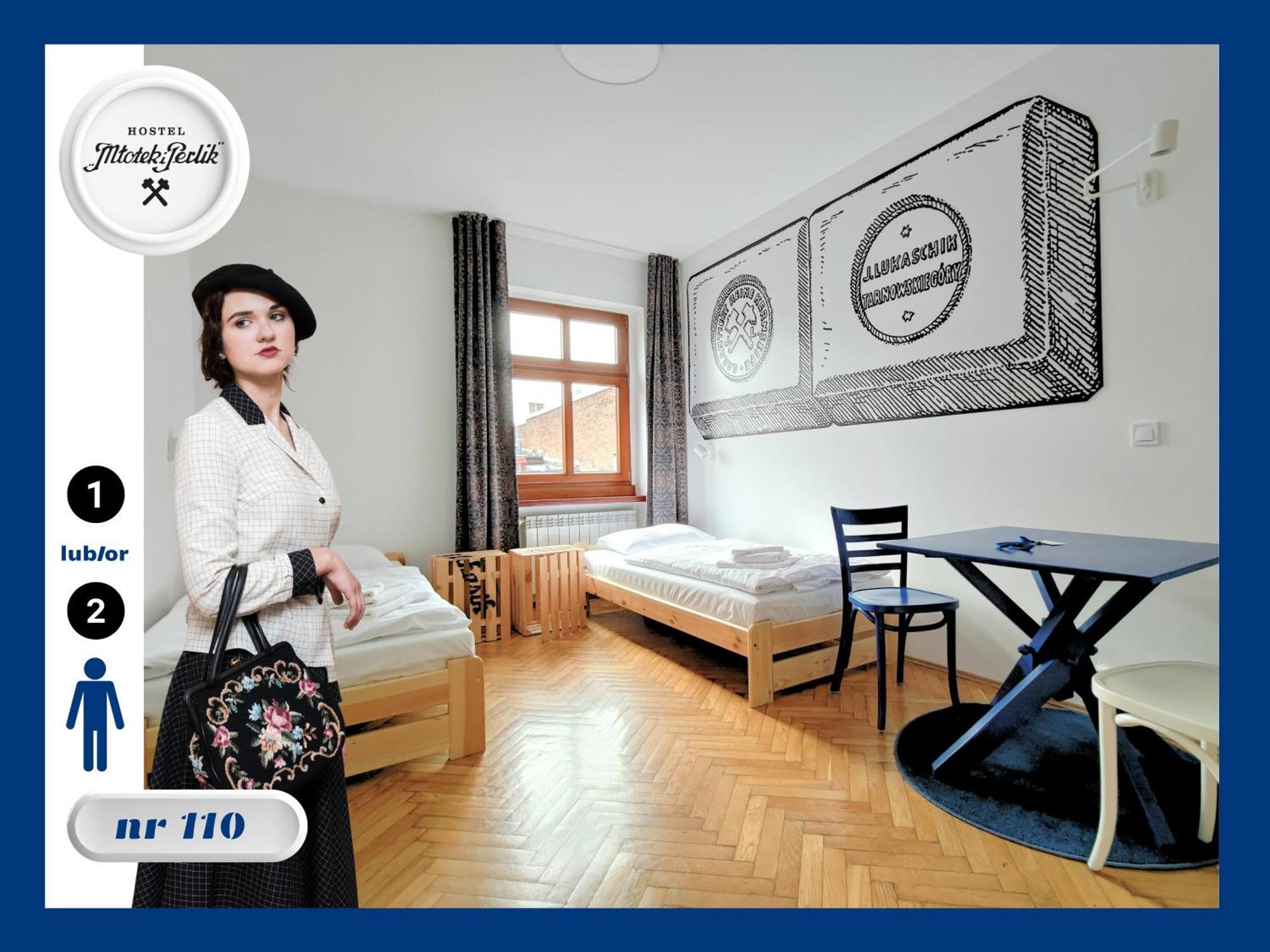 Hostel Mlotek I Perlik Tarnowskie Gory Bagian luar foto