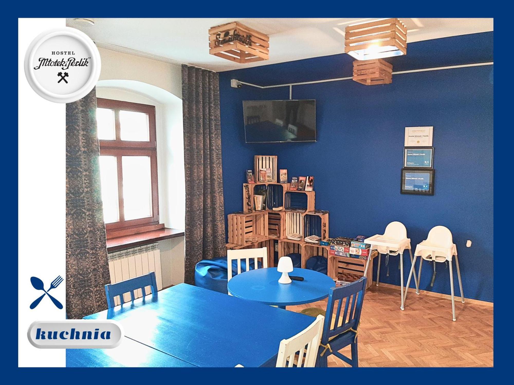 Hostel Mlotek I Perlik Tarnowskie Gory Bagian luar foto